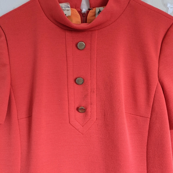 Vintage 1960s Lilli Ann Coral Mod Shift Dress S - Picture 2 of 7